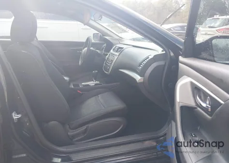 2016 Nissan Altima 2.5/2.5 S/2.5 Sl/2.5 Sr/2.5 Sv z USA, uszkodzony, nr VIN 1N4AL3AP5GC178574